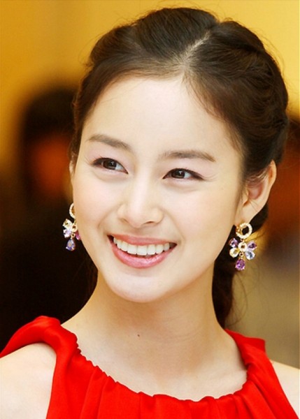 Kim Tae-hee Fotoğrafı