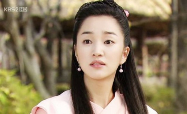 Soo Ae Fotoğrafı