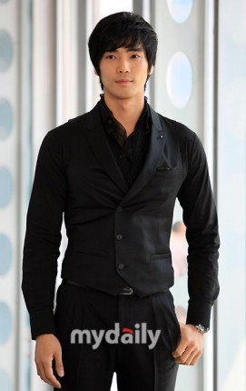 Kang Ji-sub Fotoğrafı