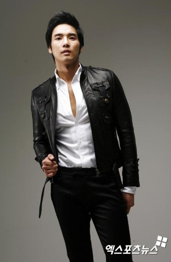 Kang Ji-sub Fotoğrafları 13