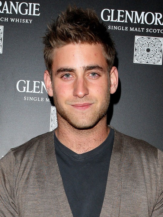 Oliver Jackson-Cohen Fotoğrafları 31