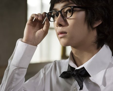 Kim Hee Chul Fotoğrafları 123