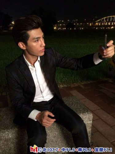 Aaron Yan Fotoğrafları 74