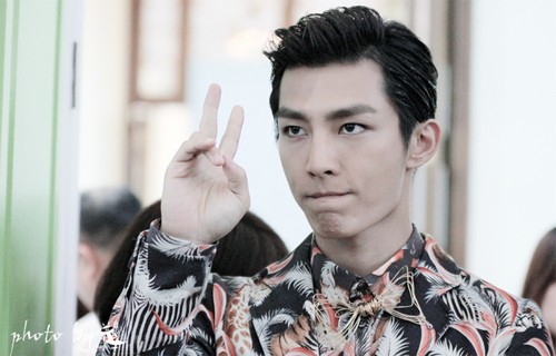 Aaron Yan Fotoğrafı