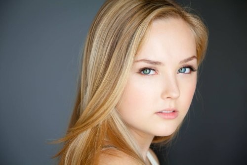 Mia Frampton fotoğrafı