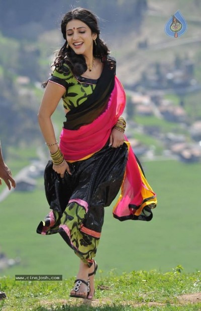Shruti K. Haasan Fotoğrafı