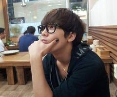 Lee Hong Ki Fotoğrafı