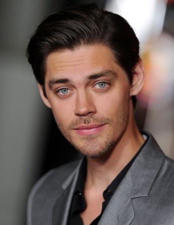 Tom Payne Fotoğrafı