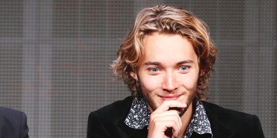 Toby Regbo Fotoğrafları 103