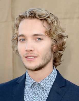 Toby Regbo Fotoğrafları 48