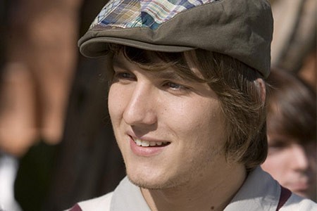Scott Michael Foster fotoğrafı