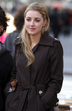 Ella Rae Peck Fotoğrafı