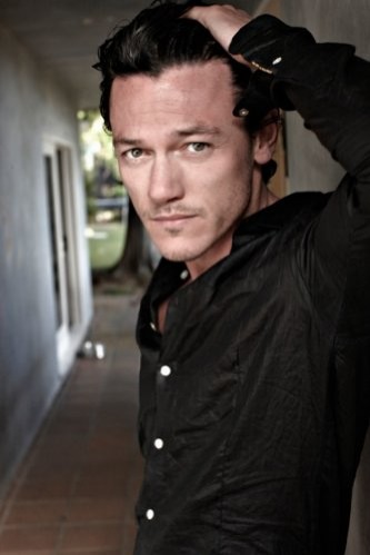 Luke Evans Fotoğrafı