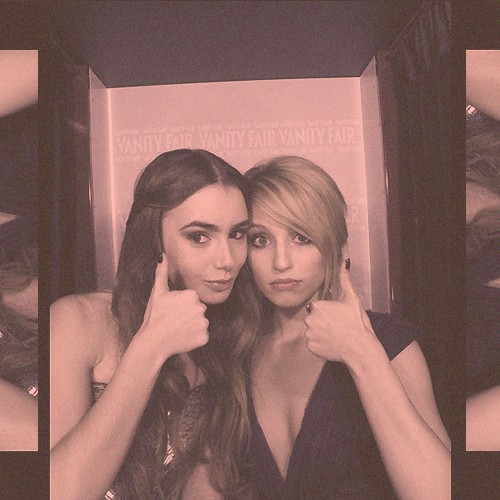 Lily Collins Fotoğrafı