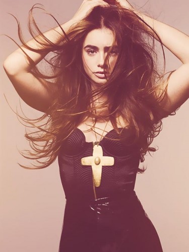 Lily Collins Fotoğrafları 348