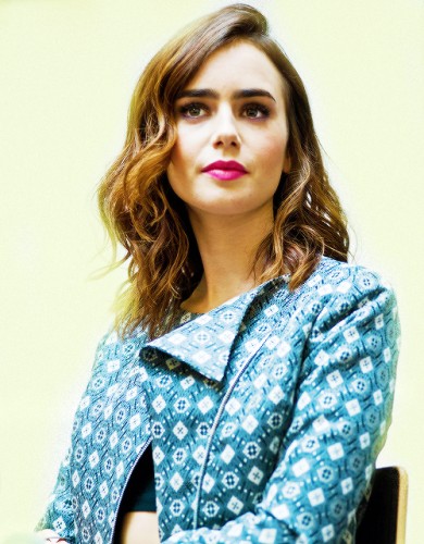 Lily Collins Fotoğrafları 363