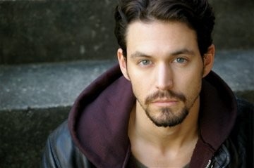 Dean J. West Fotoğrafı