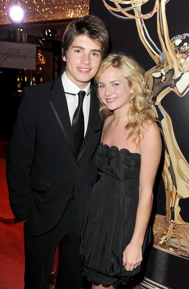 Gregg Sulkin Fotoğrafı