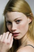 Alyssa Sutherland Fotoğrafları 4