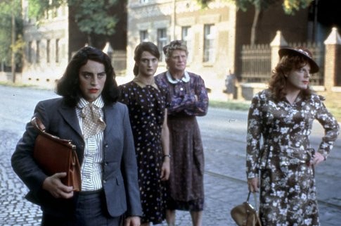 James Cosmo Fotoğrafı