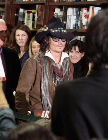 Johnny Depp Fotoğrafları 2475