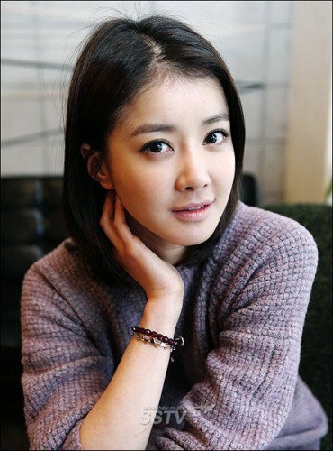 Lee Si-young Fotoğrafı