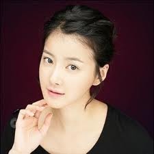 Lee Si-young Fotoğrafları 43