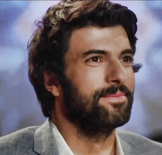Engin Akyürek Fotoğrafı