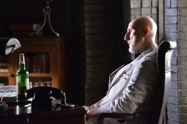 James Cromwell Fotoğrafı