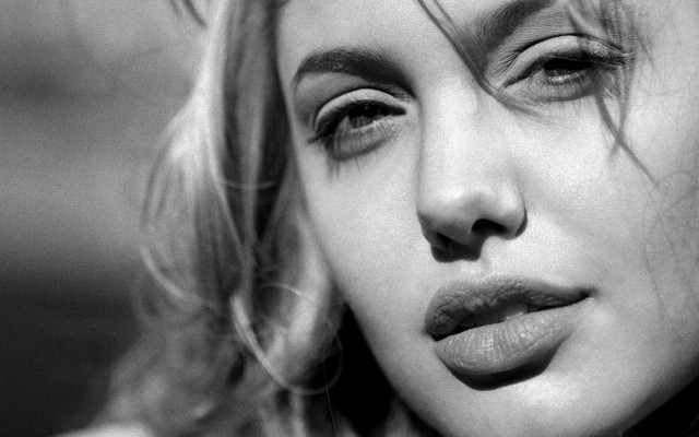 Angelina Jolie Fotoğrafı