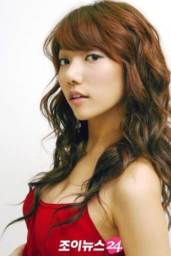 Lee Chae-Young Fotoğrafları 8