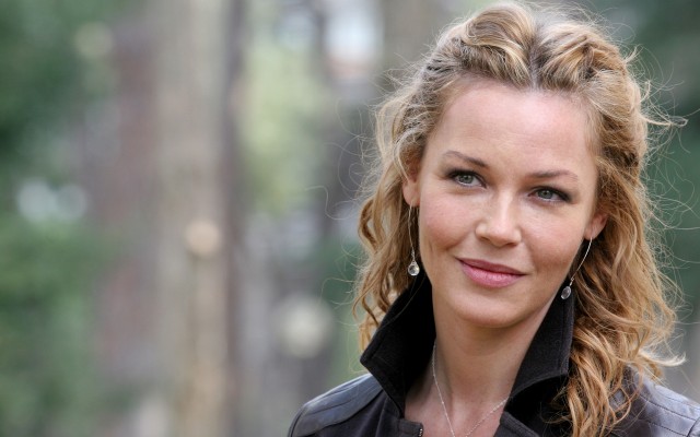 Connie Nielsen Fotoğrafları 5