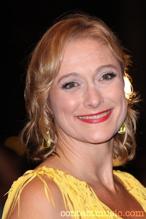 Caroline Goodall Fotoğrafları 9