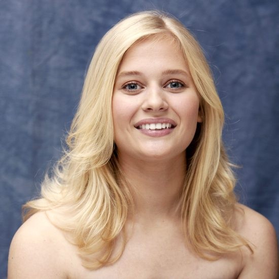 Carly Schroeder Fotoğrafları 12