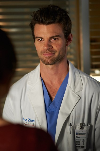 Daniel Gillies Fotoğrafları 101