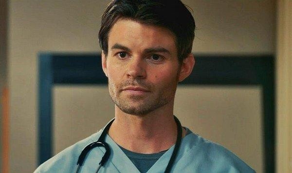 Daniel Gillies Fotoğrafı