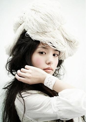 Min Hyo-rin Fotoğrafı