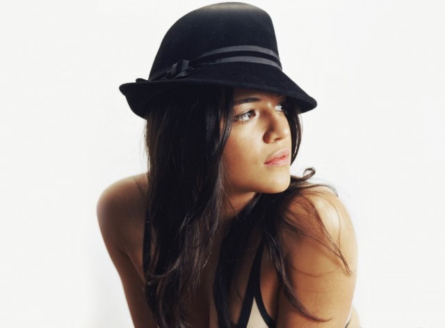 Michelle Rodriguez Fotoğrafları 240