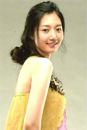 Go Joon-hee Fotoğrafı