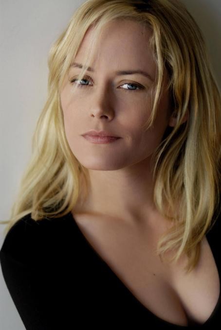 Silke Bodenbender Fotoğrafı