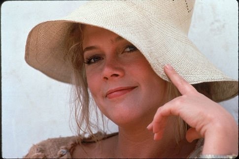 Kathleen Turner Fotoğrafları 12