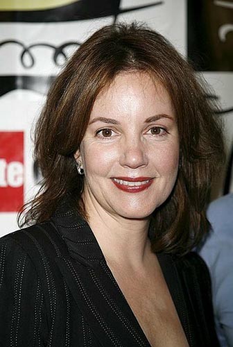 Margaret Colin Fotoğrafları 1