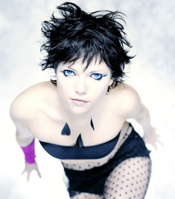 Nicole De Boer Fotoğrafı