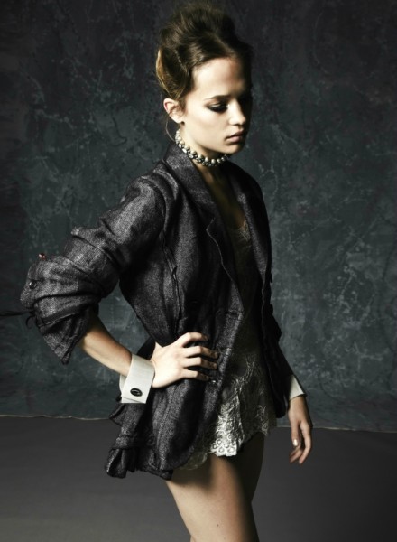 Alicia Vikander Fotoğrafı