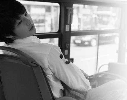 Song Joong-ki Fotoğrafı