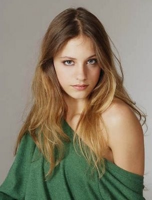 Michelle Jenner Fotoğrafı