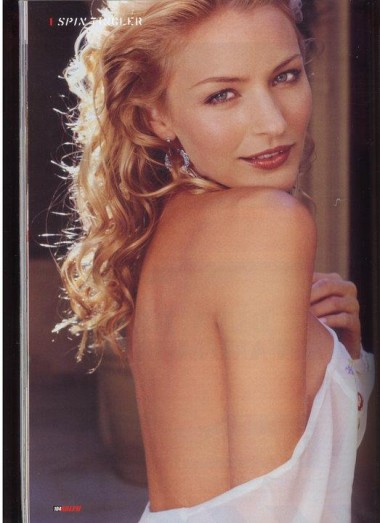 Tabrett Bethell Fotoğrafları 80