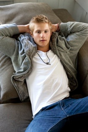 Alexander Ludwig Fotoğrafları 33