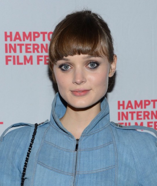 Bella Heathcote Fotoğrafları 111