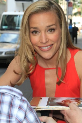 Piper Perabo Fotoğrafları 115